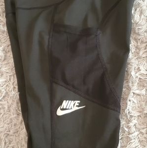 Nike leggings
